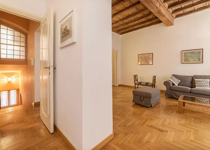 A peaceful retreat 2 minutes from Piazza Navona - FromHometoRome